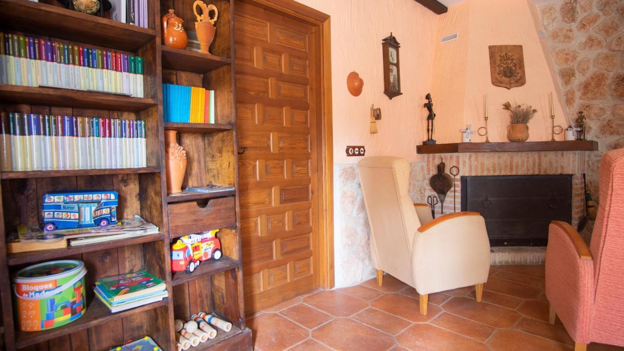 Casa Rural Santa Elena Villafranca de los Caballeros Экстерьер фото