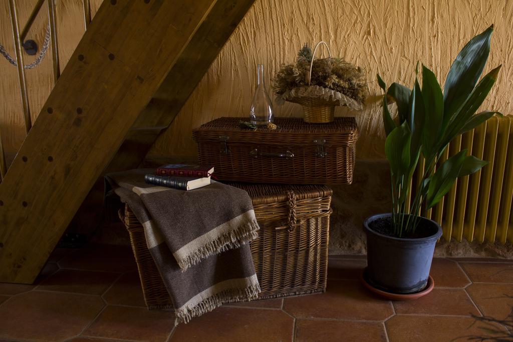 Casa Rural Santa Elena Villafranca de los Caballeros Экстерьер фото